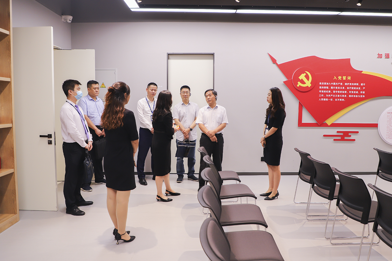 1596178497481740.jpg IMG_9916.jpg